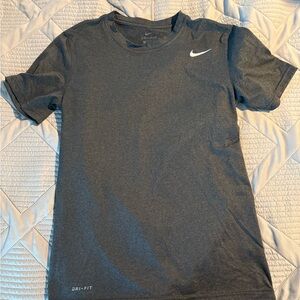 Nike Men's Short Sleeve Gray Tee